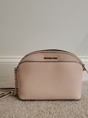 Michael Kors Blush Saffiano Dome Crossbody with Gold Chain
